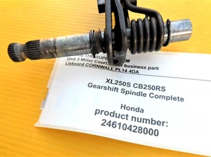 HONDA CB250RS DELUXE - ORIGINAL GEAR LEVER SHAFT WITH FITTINGS P/N 24610428000 - Picture 1 of 4