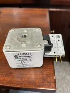 Bussmann 170M5566 1000A 690/700V Fuse - Picture 1 of 3