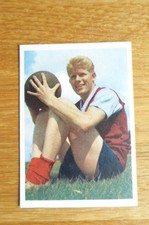 RAY POINTER BURNLEY CARD #45 CHIX GUM FAMOUS FOOTBALLERS 1960