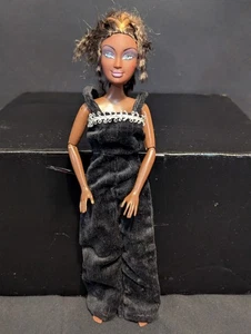 AA Black Barbie Jointed Kiyani Flavas Mattel w blond & Brown Hair w Blue Eyes🔵 - Picture 1 of 3