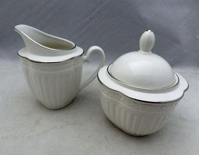 Mikasa Italian Countryside - Juego de azucarero con tapa y crema - #DD925 - USADO EN EXCELENTE ESTADO Foto 1 de 4