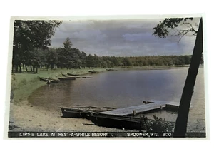 Cartolina vintage Rest-A-While Resort on Lipsie Lake, Spooner WI (P95) - Foto 1 di 3