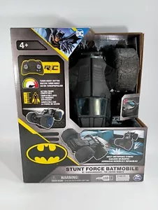 DC Comics, The Batman Turbo Boost Batmobile, Remote Control 1:15 Scale Vehicle - Picture 1 of 7