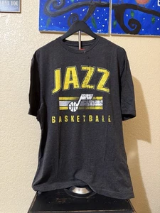 Neu mit Etikett Utah Jazz Größe Large graues T-Shirt NBA Basketball - Bild 1 von 9