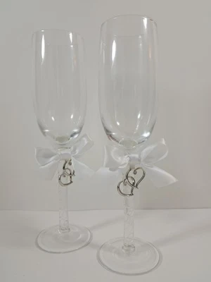 Juego de 2 vasos tostados Wilton tono plata corazones flauta estilo 6 onzas Foto 1 de 4