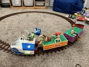 Juego de tren interactivo Toy Story 2 Talking Think Way funciona leer descripción - Imagen 1 de 4