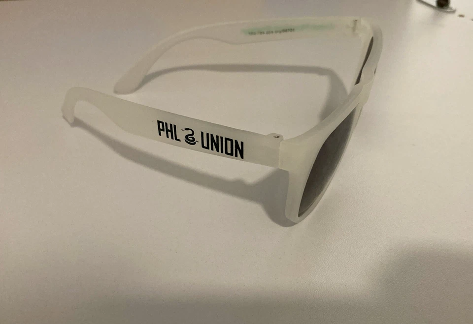 Gafas de sol Philadelphia Union SGA 7/6/24 plástico blanco/color claro Foto 1 de 4