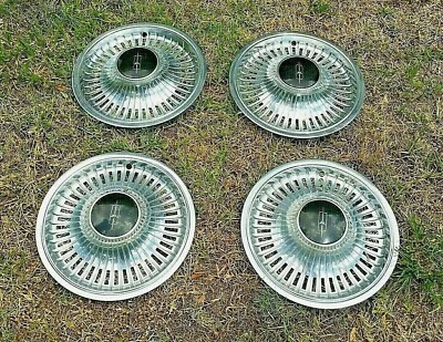 Juego de cubiertas de rueda de tapacubos Oldsmobile Cutlass Salon de (4) 14" OEM de fábrica 1974-77  Foto 1 de 4