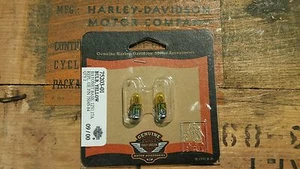 Harley Davidson Yellow Indicator Bulb Bayonet Light Bulbs 12V .17A 75045-84 Evo - Picture 1 of 2