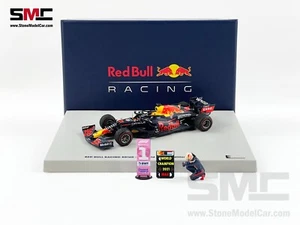 1:43 Spark Red Bull F1 RB16B Max Verstappen Abu Dhabi 2021 World Champion Figure - Picture 1 of 12