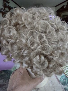 Kanekalon women's short curly wig - Picture 1 of 5