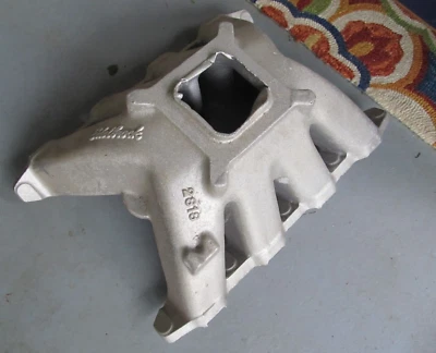 Впускной коллектор Edelbrock 2819 Victor Dodge P-7 R6P8 Nascar отливка пустой - Изображение 1 из 4