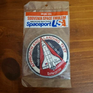 Vintage Spaceport USA 1977 Enterprise Approach and Landing Test Patch NOS Sealed - Bild 1 von 2