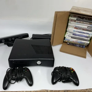 Consola Microsoft XBOX 360 S con accesorios SIN PROBAR PARA PIEZAS MAL ESTADO - Imagen 1 de 8