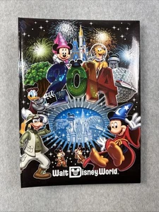 Walt Disney World 2014 Photo Album Mickey Holds 100 4x6 Pictures & 4 Dvd/CDs New - Picture 1 of 7