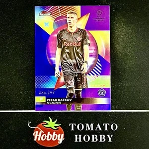 TOPPS FINEST UEFA 2023-24 PETAR RATKOV RC/299 REFRACTOR PÚRPURA SALZBURGO - Imagen 1 de 2