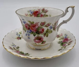 Juego de tazas y platillos de té Royal Albert Moss Rose vintage Inglaterra 1956 regalo - Imagen 1 de 10