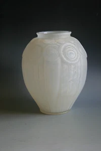 ANTIQUE ART DECO ANDRE HUNEBELLE OPALESCENT GLASS VASE - Picture 1 of 5