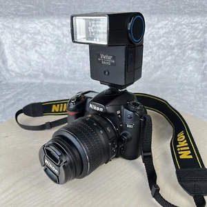 Nikon D80 SLR 18-55 mm Lens AF-S DX VR Zoom Shutter Ct. 5568 32GB SD Flash Mint - Picture 1 of 17