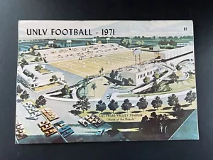 1971 UNLV Football Media Guide Sam Boyd Stadium First Year - Picture 1 of 1