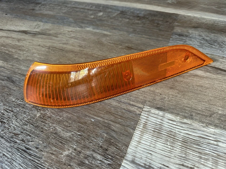Luz de señalización lateral del conductor señal de giro correcta para 94 base y 94 XR2 Mercury Capri Foto 1 de 2