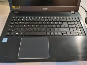 Acer Aspire E 15 ES-575-36, 15,6”, Intel I3, 8GB, 256GB SSD, 1TB HDD, DVD, Win10 - Bild 1 von 12