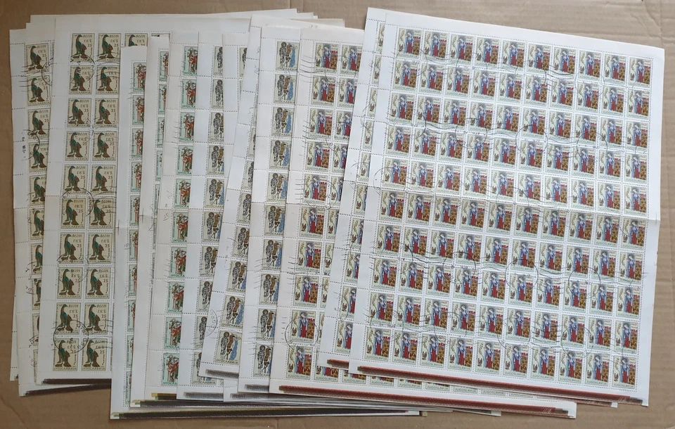 Selos da Iugoslávia: seleção de 27 folhas de selos de 100 selos #A4047 - Imagem 1 de 4