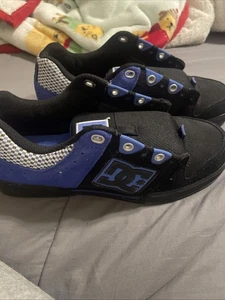 Scarpe DC blu nere basse tennis 7 W nuove senza lacci - Foto 1 di 8