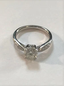 Platinum Diamond Solitaire 1.00 Carat Certificated with Diamond Set Shoulders - Picture 1 of 4