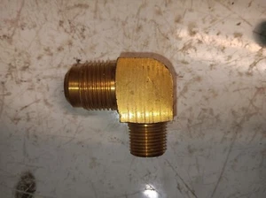 49X10x6 Male Pipe/ SAE 45° Flare 90° Elbow Adapter 3/8" Male NPTF x 5/8" SAE 45° - Picture 1 of 1