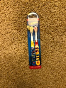 Neu Brush Buddies Hot Wheels 2 Stück manuelle weiche Zahnbürsten  - Bild 1 von 1