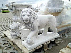 🔶Löwe Steinfigur Kugel Statue Skulptur Gartenfigur Tierfiguren Stein BLACKFORM - Bild 1 von 3