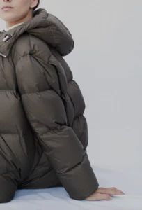 $465 THEORY REVERSIBLE PUFFER FEATHER POLY DARK OLIVE QUILTED JACKET M - Picture 1 of 9
