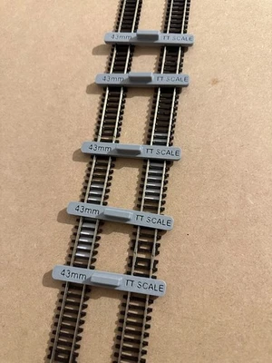 LG MODELS TT (1:120) Scale 43mm 2 Lane Track Spacer or Separation Guide. TT120 Hornby Peco