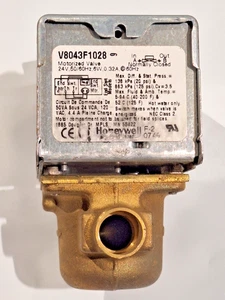 HONEYWELL V8043F1028 MOTORISIERTES 1/2" SCHWITZZONENVENTIL NC 24V - Bild 1 von 7