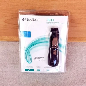 Logitech Professional Presenter R800 Remote With LCD Green Laser 100 Feet Range - Afbeelding 1 van 4