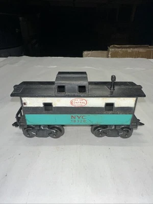 Marx Trains O Gauge 18326 New York Central Tri-Tone Caboose - Image 1 of 4