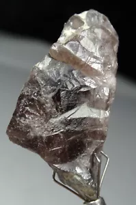 62 CARATS NATURAL AXINITE CRYSTALS CLUSTER  FROM PAKISTAN, (Vis-294), - Picture 1 of 7