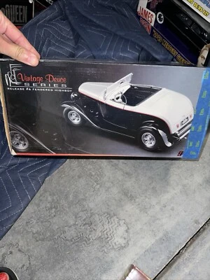 GMP 1932 Ford Fendered Highboy Black Silver Vintage Deuce series #6 1 of 1250 - Image 1 of 2