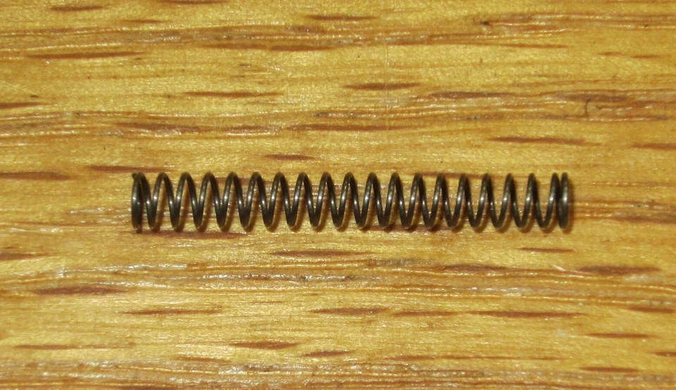 Dan Wesson 气缸闩锁弹簧全新工厂原始设备制造商适用于 357 & 22 左轮手枪 — 第 1/1 张图片