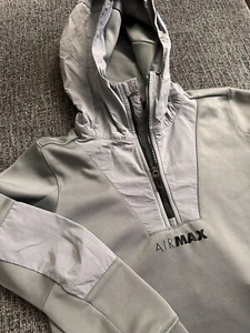 boys nike hoodie size 10/12 - Picture 1 of 4
