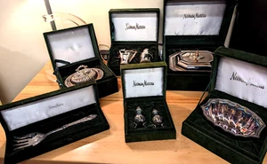Vintage 7 pc Neiman Marcus Silver-Plated Serving Set in Green Velvet Box - Picture 1 of 20