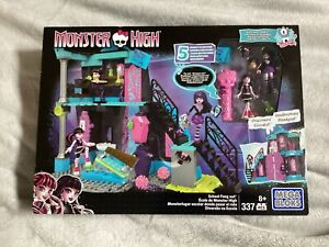 Monster High Mega Bloks -  School Fang Out | NEW | Factory Sealed