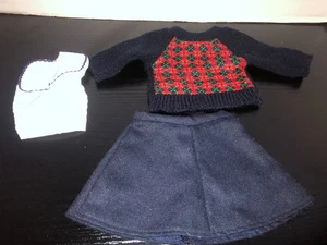 American Girl Pleasant Co Molly's Meet Outfit-Sweater-Skirt-Dickie - Picture 1 of 7