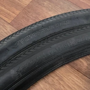 Specialized Sawtooth 700c x 38 Clincher Tires Used Pair Black Gravel - Picture 1 of 6
