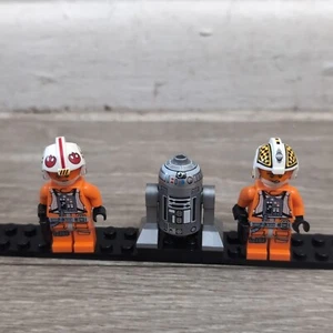 LEGO STAR WARS Luke Skywalker Biggs Darklighter Minifigure & R2-Q2 75218 - Picture 1 of 3
