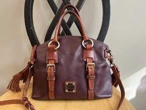 Bolso de Mano Dooney & Bourke Bristol Marrón Cuero Guijarros Cúpula - Imagen 1 de 10