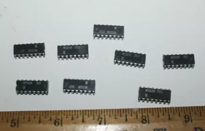 Vintage IC Chips Transistors Etc NE5401 NE5501N NOS Quantity 8 - Bild 1 von 3