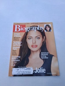 Biography on Angelina Jolie - Foto 1 di 4