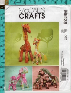 Retro Lamm, Pferd & Giraffe in 2 Größen ©2010 McCall's Bastelmuster M6136 Sachen - Bild 1 von 5
